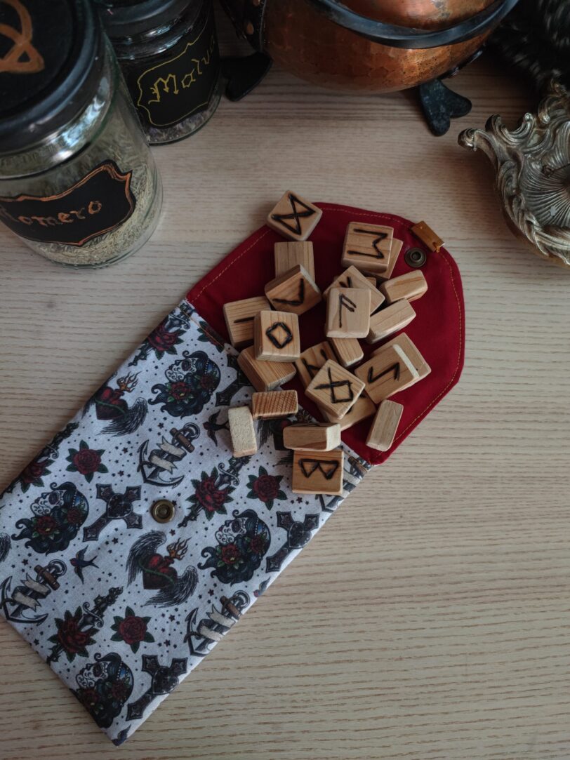 Bolsa de Tarot o Runas Santa Muerte - Imagen 4