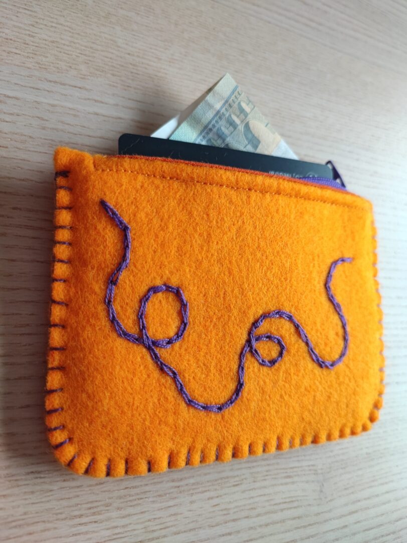 Monedero de Fieltro Bordado Orange and Purple Doodle - Imagen 3